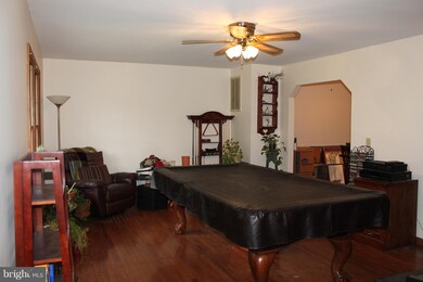 10415 Chesterwood Dr, Spotsylvania, VA 22553 - photo 4