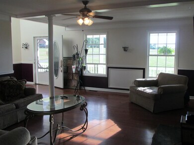 327 Henderson Rd, Shelbyville, TN 37160 - photo 5