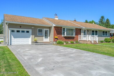 9 Crestwood Ave, Troy, NY 12180 - photo 3