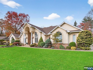 32 Chadwick Rd, Hillsdale, NJ 07642 - photo 2