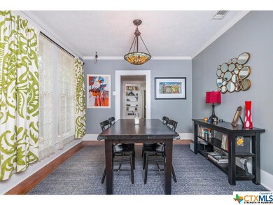 109 S Bishop St, San Marcos, TX 78666 - photo 4