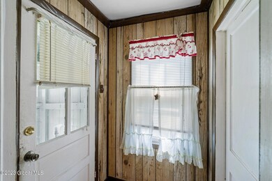 48 Hudson Ave, Colonie, NY 12205 - photo 7