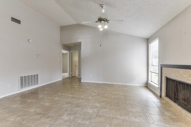 7818 Winehill Ln, Houston, TX 77040 - photo 6