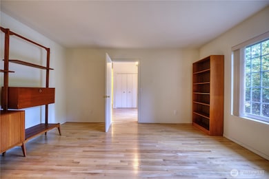 323 Evergreen Way, Point Roberts, WA 98281 - photo 5