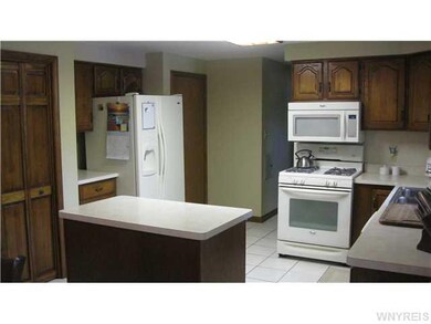 7188 Witmer Rd, North Tonawanda, NY 14120 - photo 5