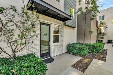 318 Bridgewater Way unit 5, Gardena, CA 90247 - photo 4