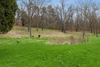 04_200DignanLn_26001_BackYard_LowRes