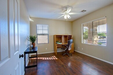 Office_1744