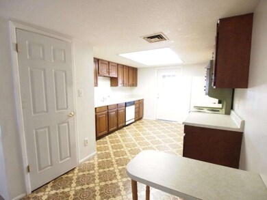 5042 W Whispering Wind Dr, Glendale, AZ 85310 - photo 7