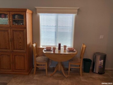 450 SE Lacreole Dr unit 122, Dallas, OR 97338 - photo 6