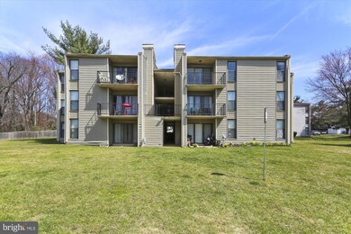 114 Duvall Ln unit 100-104, Gaithersburg, MD 20877 - photo 3