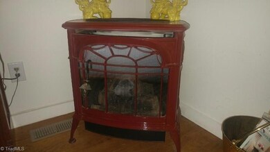 191 Scenic Way, Fancy Gap, VA 24328 - photo 5