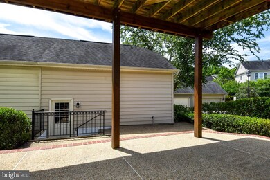 16636 Barge Cir, Woodbridge, VA 22191 - photo 7