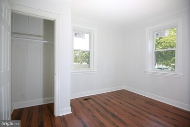 540 Crown Point Rd, West Deptford, NJ 08086 - photo 4