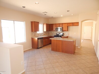 Kitchen / Dining Area