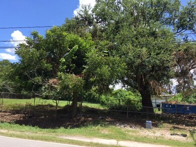 11212 Hirsch Rd, Houston, TX 77016 - photo 4