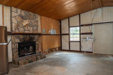8215 Henley Road-18
