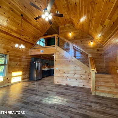 3863 Holders Grove Rd, Cosby, TN 37722 - photo 4