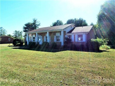 1862 E Marion St, Shelby, NC 28152 - photo 4