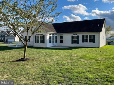 17 Patapsco Cir, Falling Waters, WV 25419 - photo 4