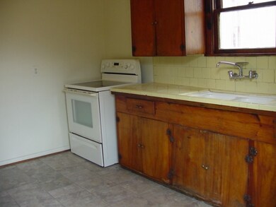 4823 Golden Forest Dr, Houston, TX 77091 - photo 7