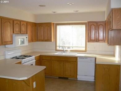 14864 SE Brackenbush Rd, Clackamas, OR 97015 - photo 3