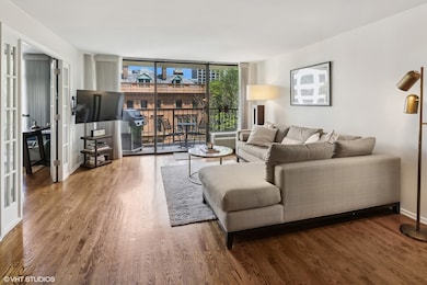 Astor Terrace unit 6B, Chicago, IL 60610 - photo 4