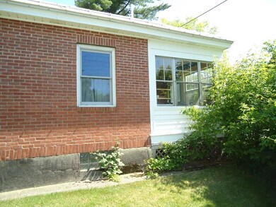 11 Bartlett St, Waterville, ME 04901 - photo 7