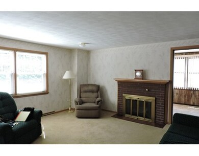 18 Daniels St, Lowell, MA 01852 - photo 2