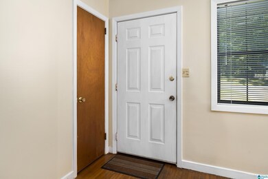 1516 Bobolink Ln NE, Center Point, AL 35215 - photo 4