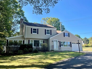 1044 Dunbar Hill Rd, Hamden, CT 06514 - photo 2