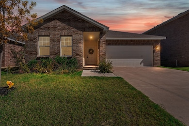 10329 Burnfoot Ln, Crowley, TX 76036 - photo 4