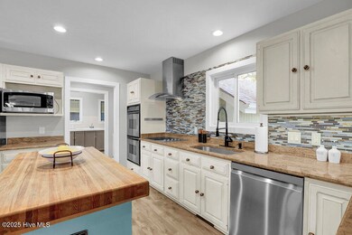 2001 Cordgrass Rd, Hampstead, NC 28443 - photo 6