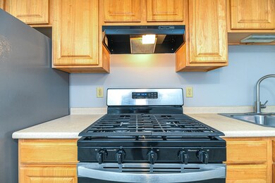 18 Cross St, Nashua, NH 03064 - photo 6