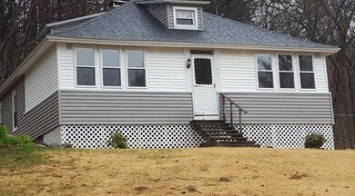 481 Berry Brook Ln, Pembroke, NH 03275 - photo 4