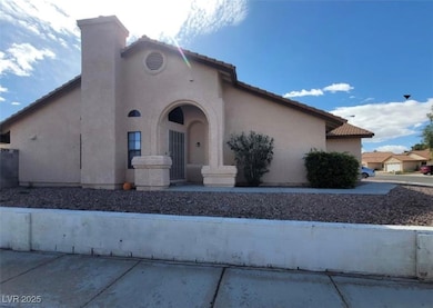372 Rushing Creek Ct, Henderson, NV 89014 - photo 3