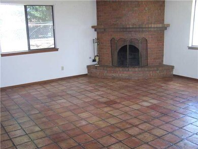 1762 Glen Campbell Dr, El Paso, TX 79936 - photo 3