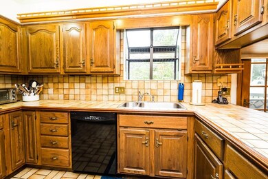 889ColonyWay-11