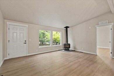 5872 E Allen Rd, Elk, WA 99009 - photo 6