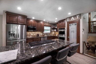 725 Huntington Ct, Algonquin, IL 60102 - photo 6