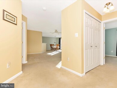 2502 Shelley Cir unit 2D, Frederick, MD 21702 - photo 4