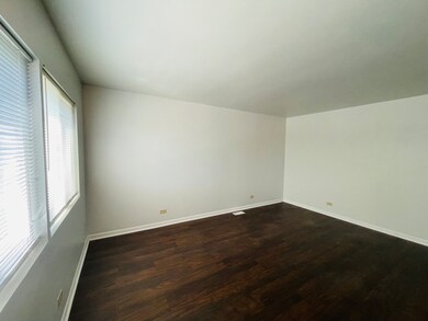 4318 Mayfair Ct, Country Club Hills, IL 60478 - photo 3