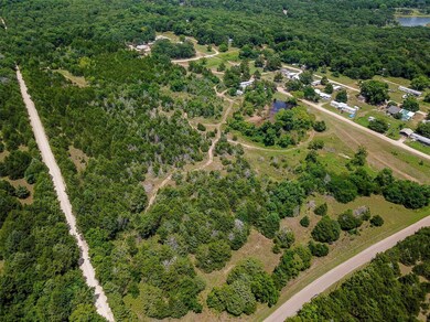 48 Isbon Rd, Whitesboro, TX 76273 - photo 2