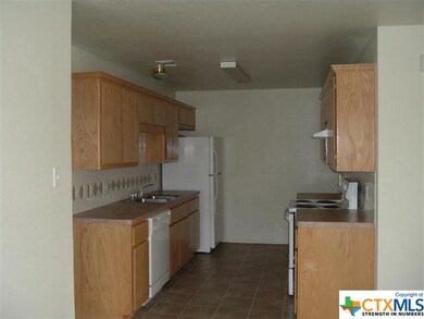 319 Janelle Dr unit A-B, Copperas Cove, TX 76522 - photo 4