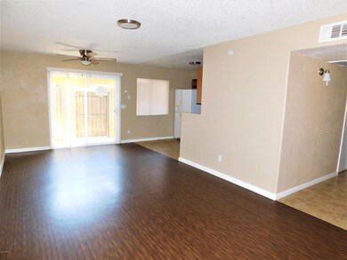 2846 N 46th Ave unit 6, Phoenix, AZ 85035 - photo 2