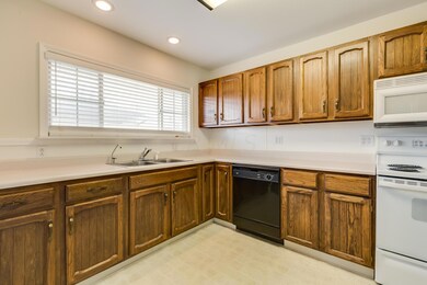 877 Vanderberg Place, Columbus, OH 43204 - photo 3