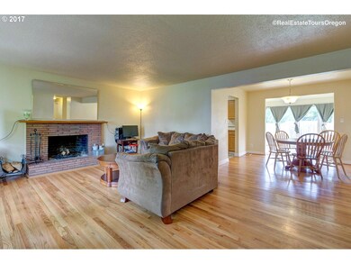 2740 15th Ave, Forest Grove, OR 97116 - photo 4