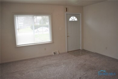 Nice picture window in Living Room.