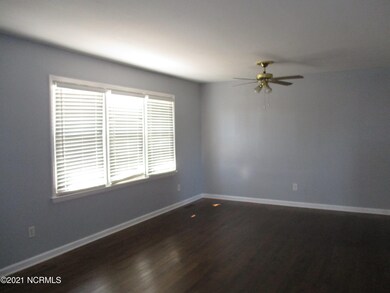 108 Cardinal Rd, Jacksonville, NC 28546 - photo 3