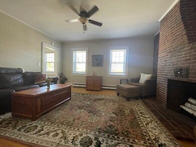 69 Middle St unit 4, Manchester, NH 03101 - photo 3